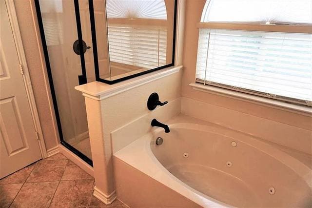 Building Photo - 5828 Clearwater Dr