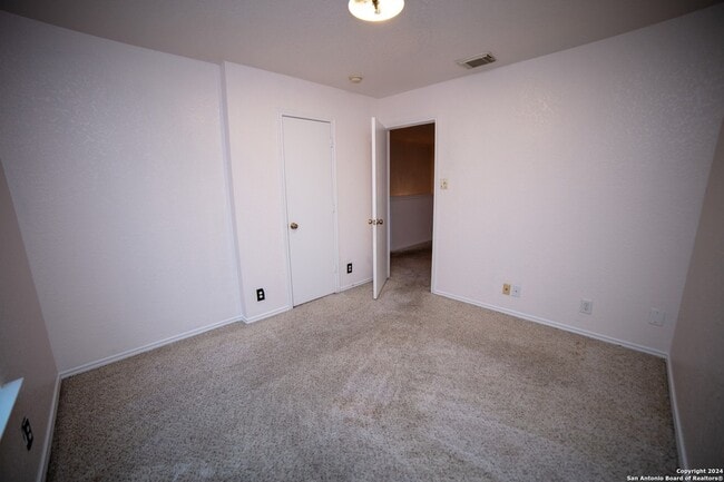 Building Photo - 4935 Ancient Elm
