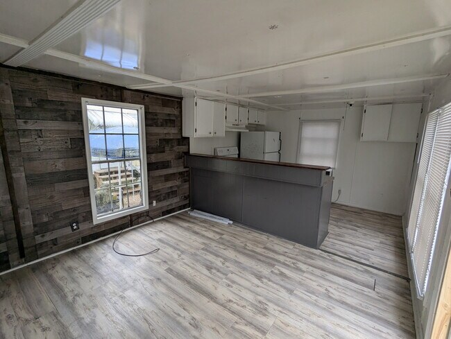 Building Photo - 110 Armentor St