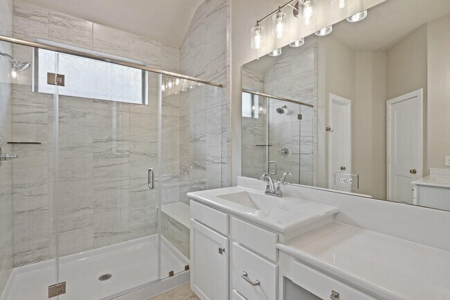 Building Photo - 7011 Golden Groundsel Dr
