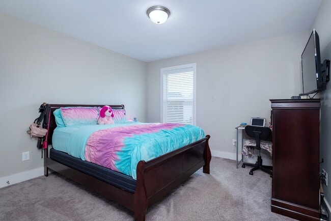 Building Photo - Coming Soon – Room to Spread Out! 4BR, 3.5BA Home Near Liberty Creek Schools