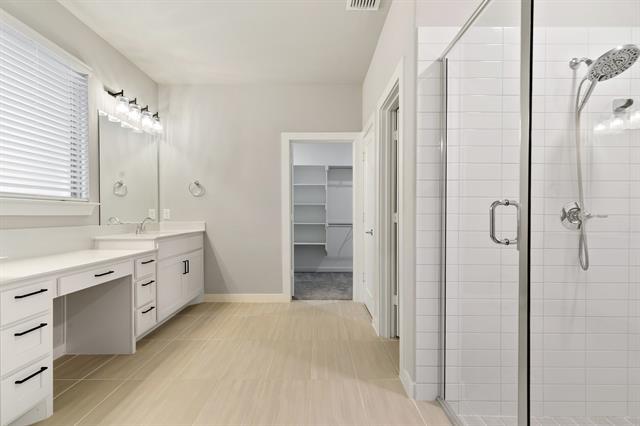 Building Photo - 1900 Brentwood Ln