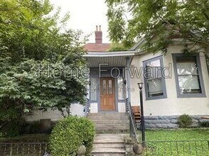 Building Photo - 369 S Broadway Park