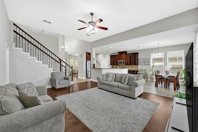 Building Photo - 29030 Davenport Dr