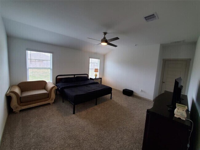 Building Photo - 6910 Dell Vista Drive
