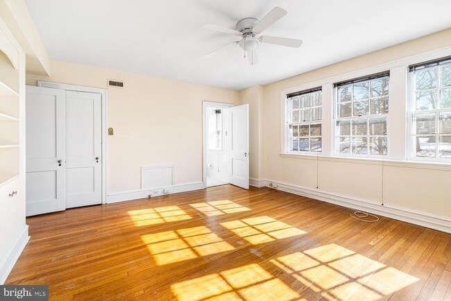 Building Photo - 415 City Ave