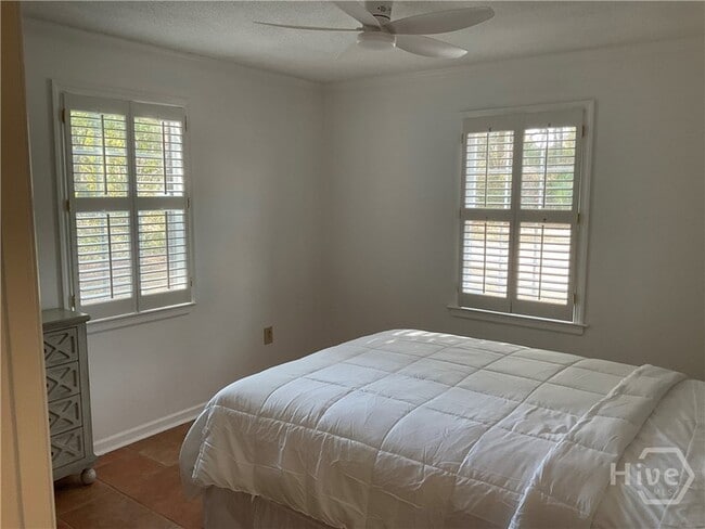 Building Photo - 902 Penn Waller Rd