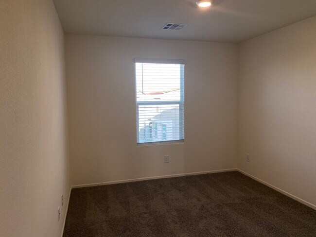 Building Photo - 9365 Quiet Lagoon St