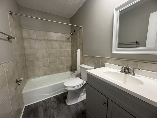 Building Photo - 14033 Dornoch St