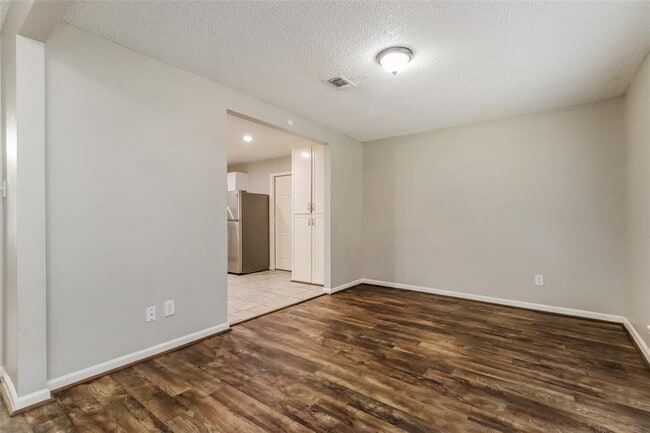 Building Photo - 26731 Cypress Rd
