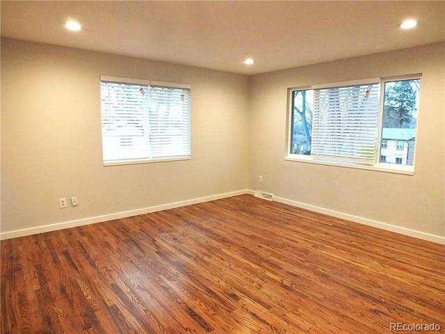 Building Photo - 6 Circle Dr