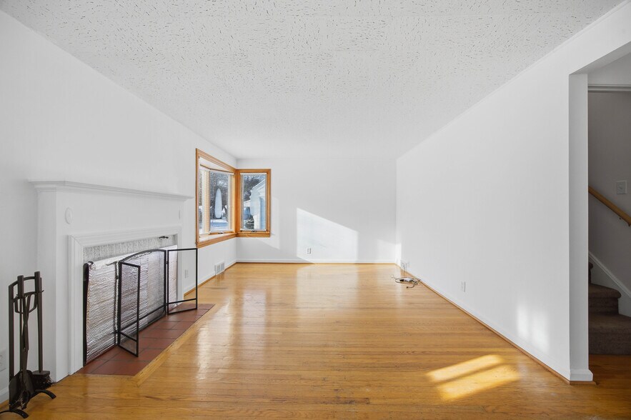 Building Photo - 406 Tarrington Rd