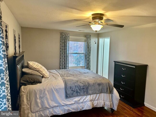 Building Photo - 14661 Rogers Ford Rd