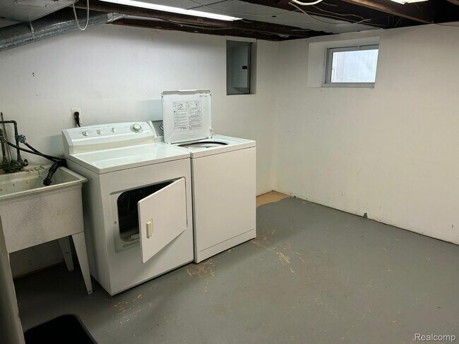 Building Photo - 1424 Smith Ave