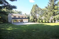 Building Photo - 11 Maple Ave N