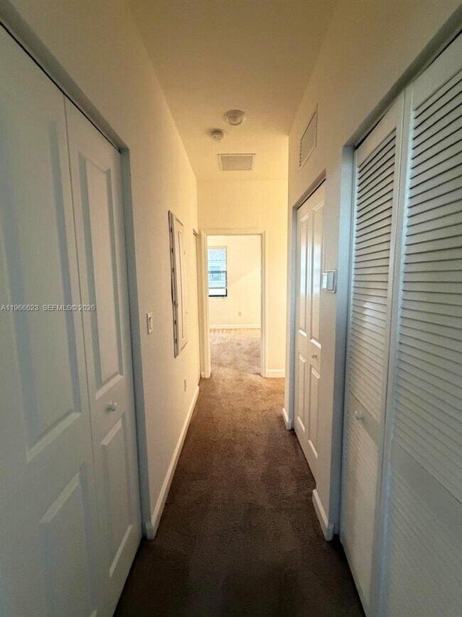 Building Photo - 11855 SW 246 Terrace