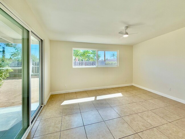 Building Photo - Beautifully Remodeled 3-Bed, 2-Bath Home i...