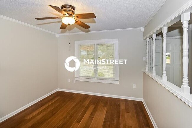 Building Photo - 3 Bedroom Pet-Friendly Home in Bartlett, TN with Main Street Renewal