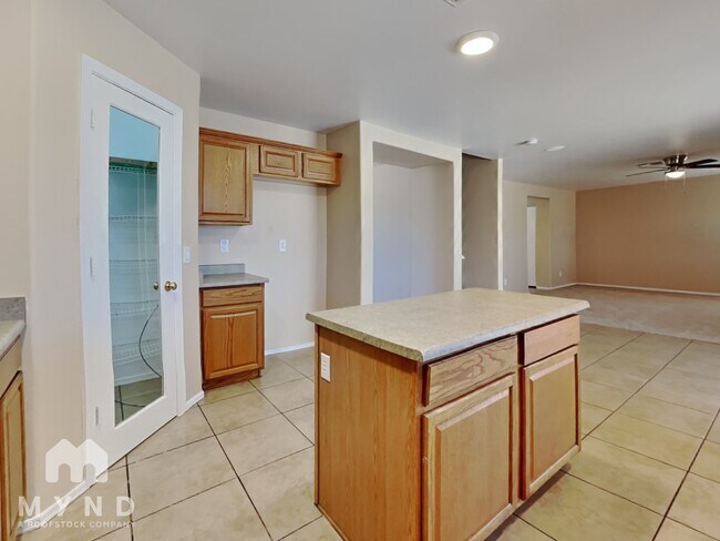 Building Photo - 12510 W Charter Oak Rd