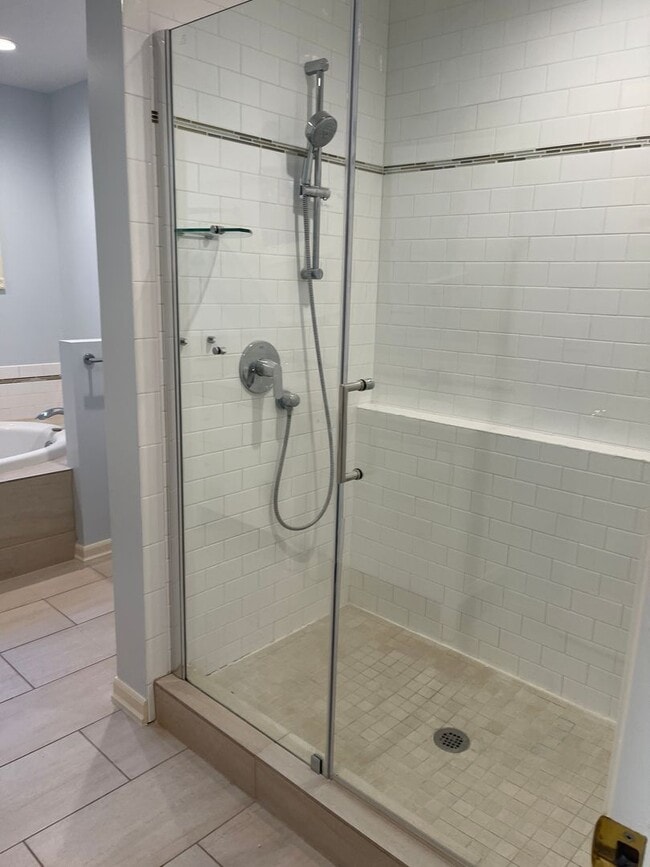 Building Photo - CHARMING MULTNOMAH VILLAGE CUSTOM HOME AVA...