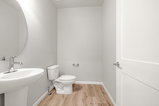 Building Photo - Brand New Luxury Townhome with Unparalleled Pikes Peak & Front Range Views
