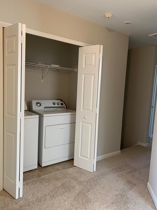 Building Photo - 946 Old Forester Ln