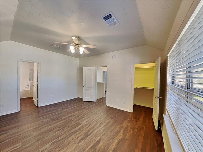 Building Photo - 26114 Cypresswood Dr