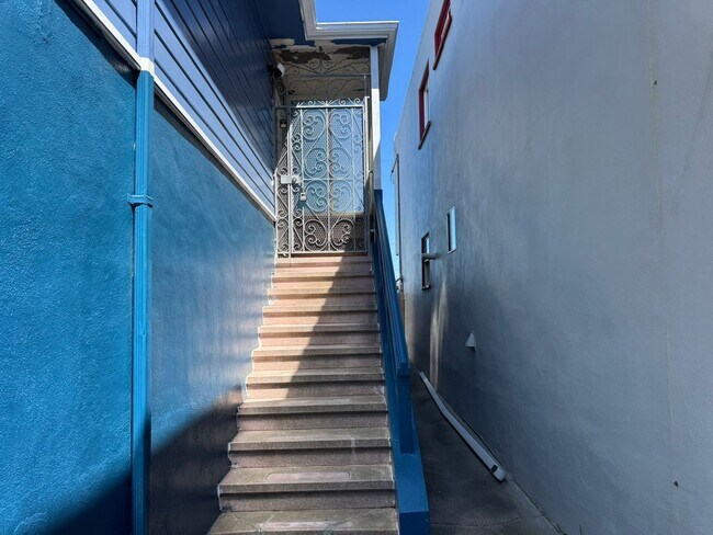 Building Photo - 14 Ocean Grove Ave