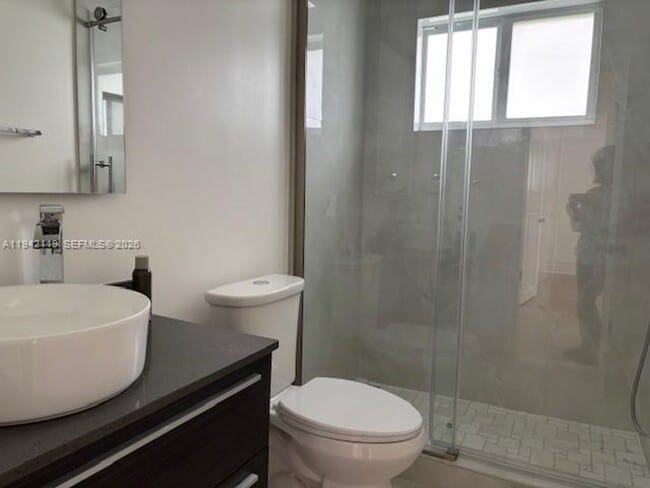 Building Photo - 9315 SW 44th St