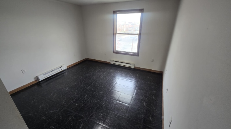 Building Photo - 94 16th Ave