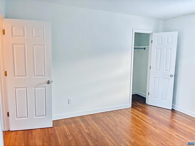 Building Photo - 210 Saponi Ln