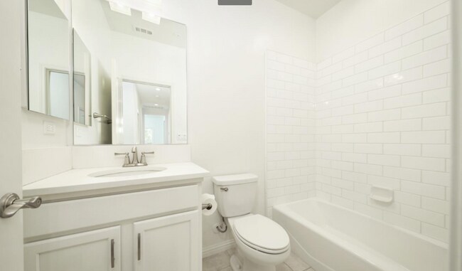 Building Photo - 14317 Pemberley Passage Ave