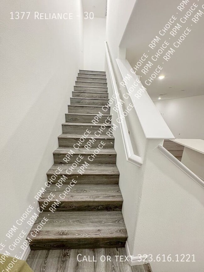 Building Photo - 1377 Reliance-30