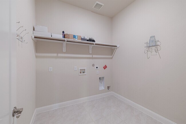 Building Photo - 1803 Pepper Grove Ln