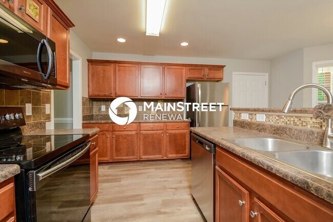 Building Photo - 4 Bedroom Pet-Friendly Home in ANGIER, NC ...