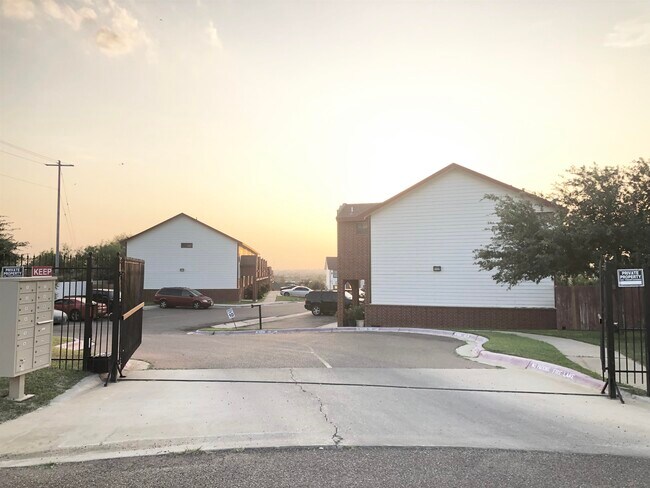 Building Photo - 4246 Dorel Dr