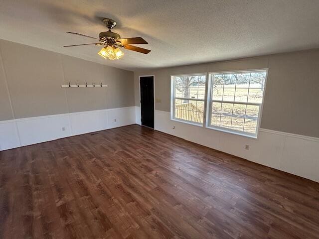 Building Photo - 9051 Elm Dr