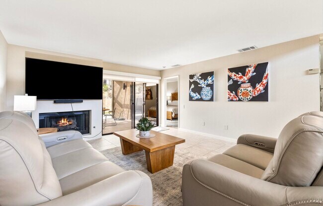 Building Photo - 48992 Canyon Crest Ln