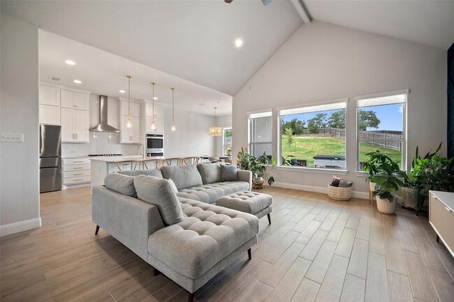 Building Photo - 165 Lunar Lp