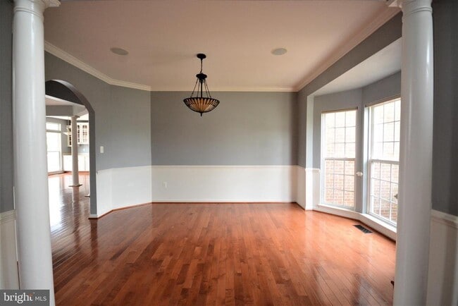 Building Photo - 120 Galyn Dr