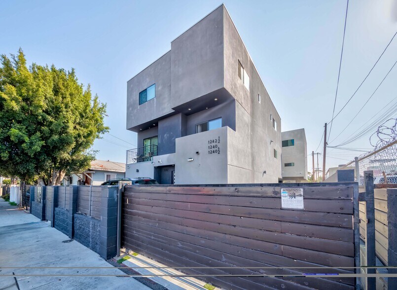 Building Photo - 1240 S Harvard Blvd