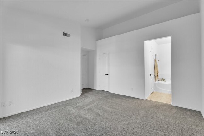 Building Photo - 7709 Himalayas Ave