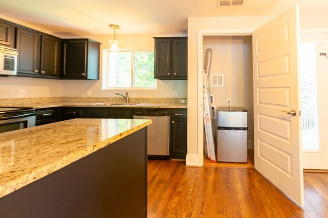 Building Photo - **Application pending 5/1/2026**Stunning Carrboro Condo available early June!