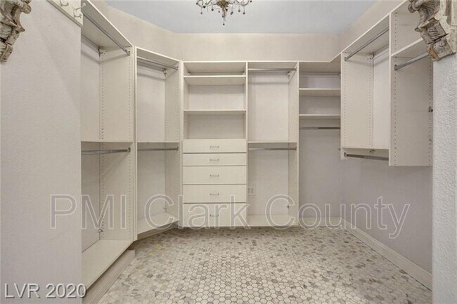 Building Photo - 2770 Sweet Willow Ln