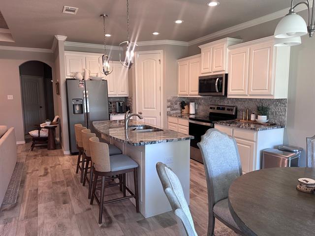 Building Photo - 3326 Windcrest Dr