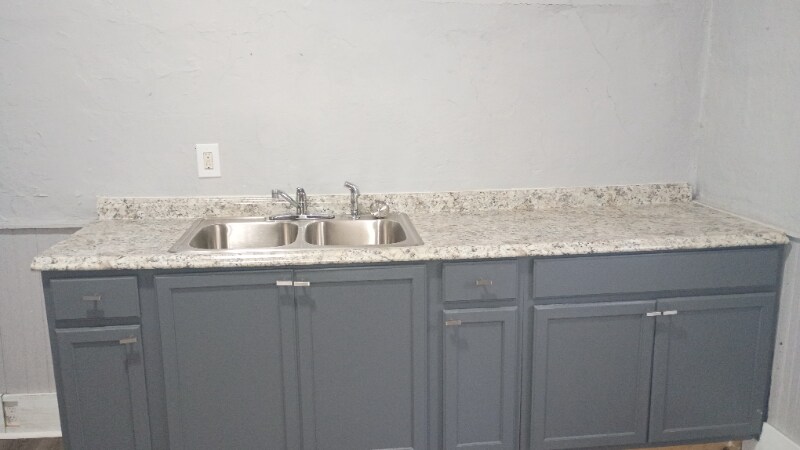 Building Photo - 3710 Napier Ave