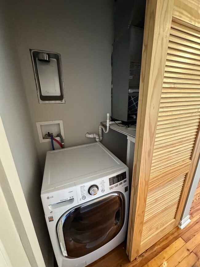 Building Photo - 715 15th St SE