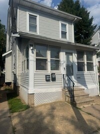 Building Photo - 1038 Quinton Ave