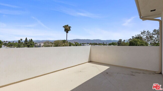 Building Photo - 10842 Peach Grove St