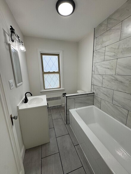 Building Photo - 3419 Grover St